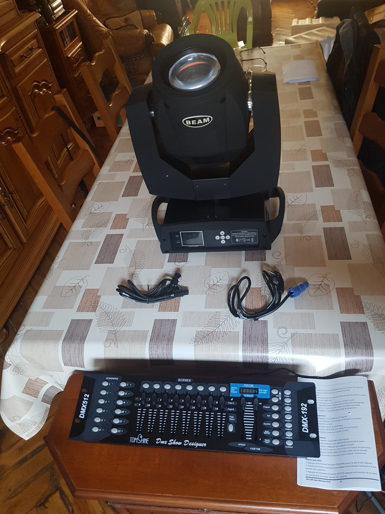 Lyre Beam et consol DMX